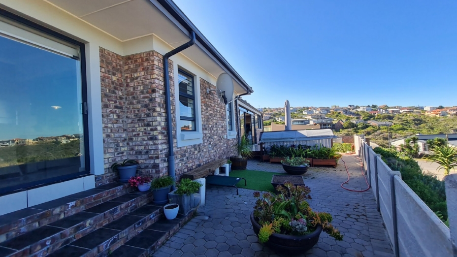 3 Bedroom Property for Sale in Dana Bay Western Cape